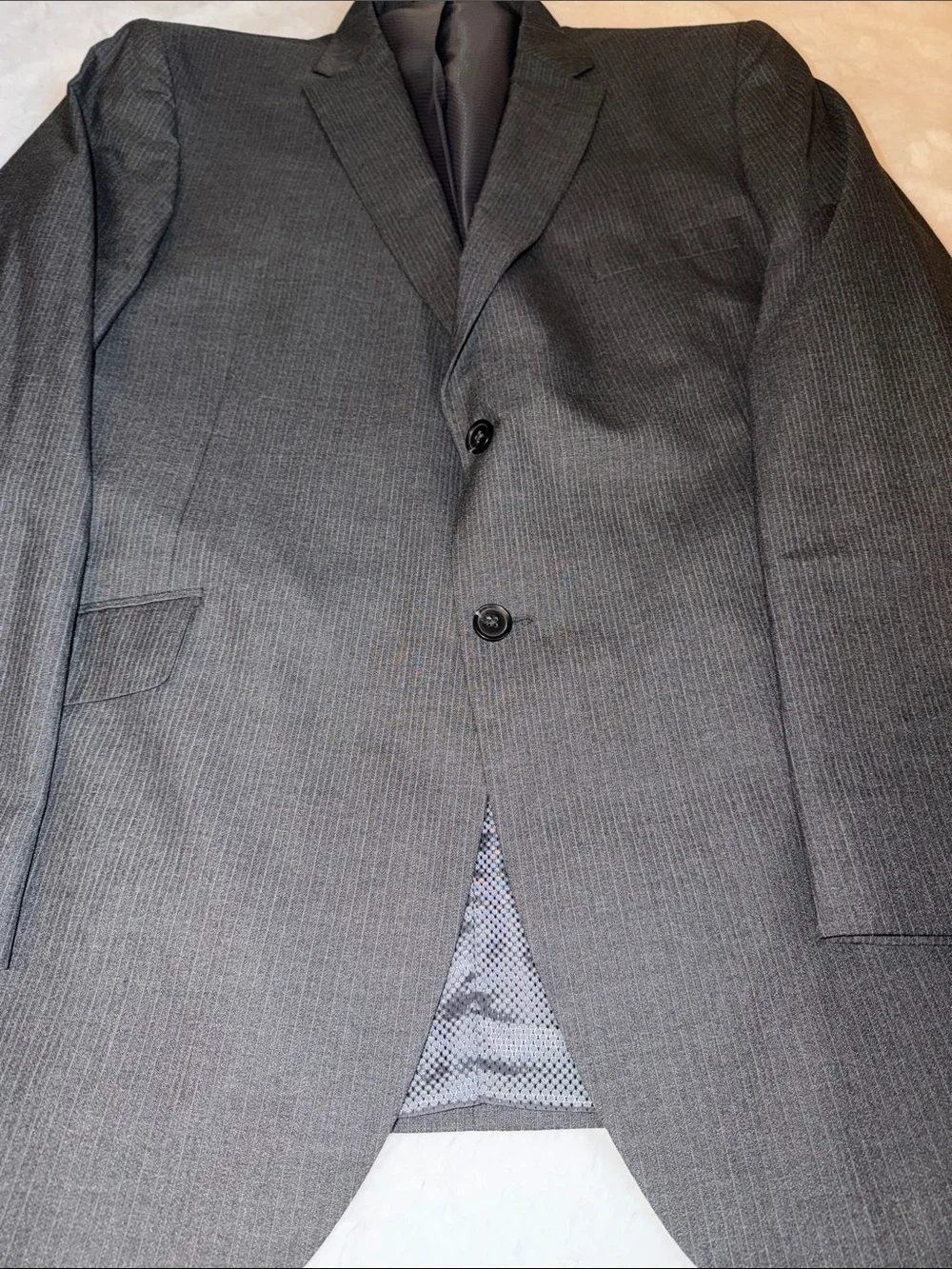 Haggar men’s 48L 40X32 gray pinstripe two piece suit